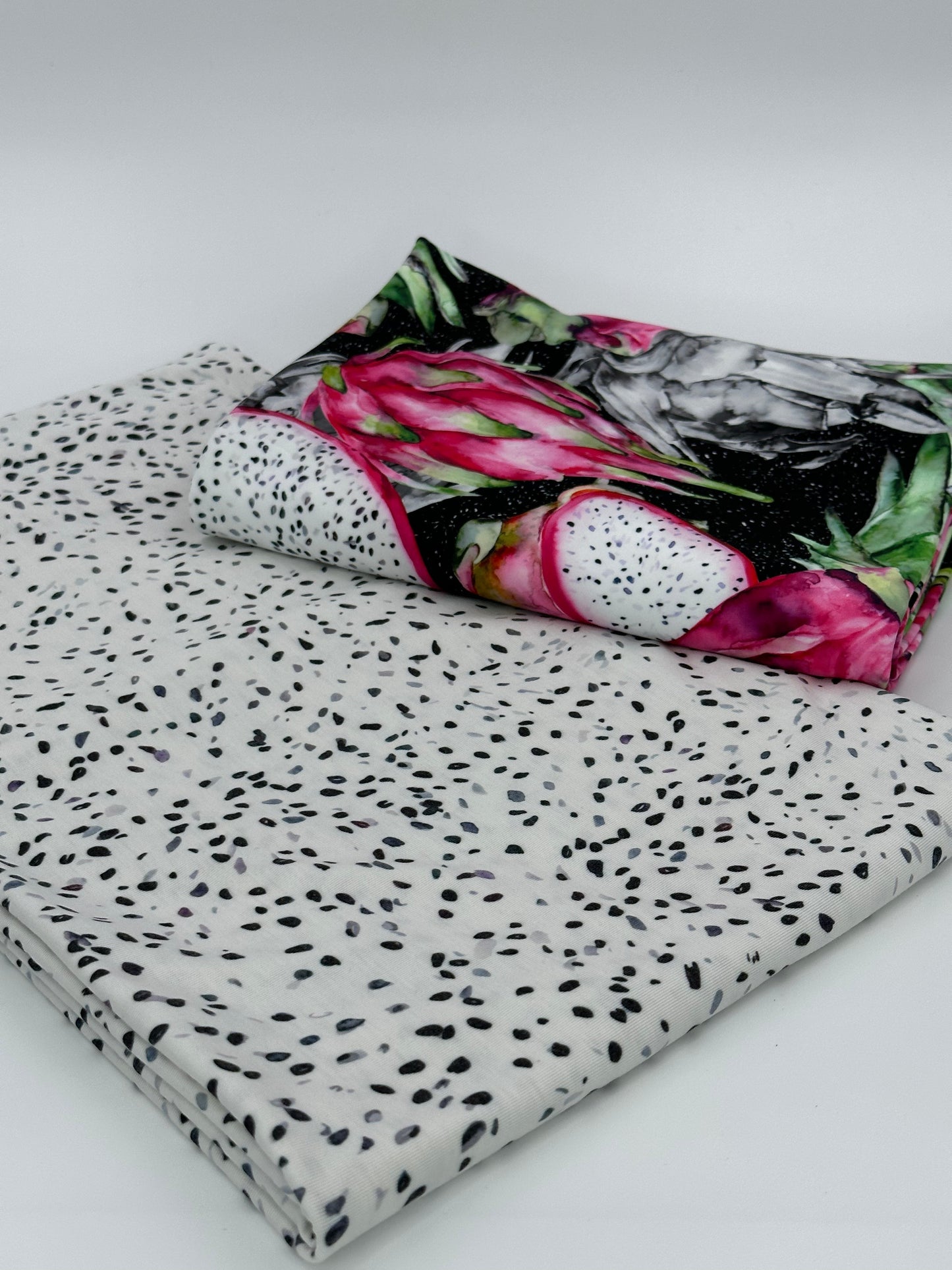 Boardshort: Dragon Fruit Seeds