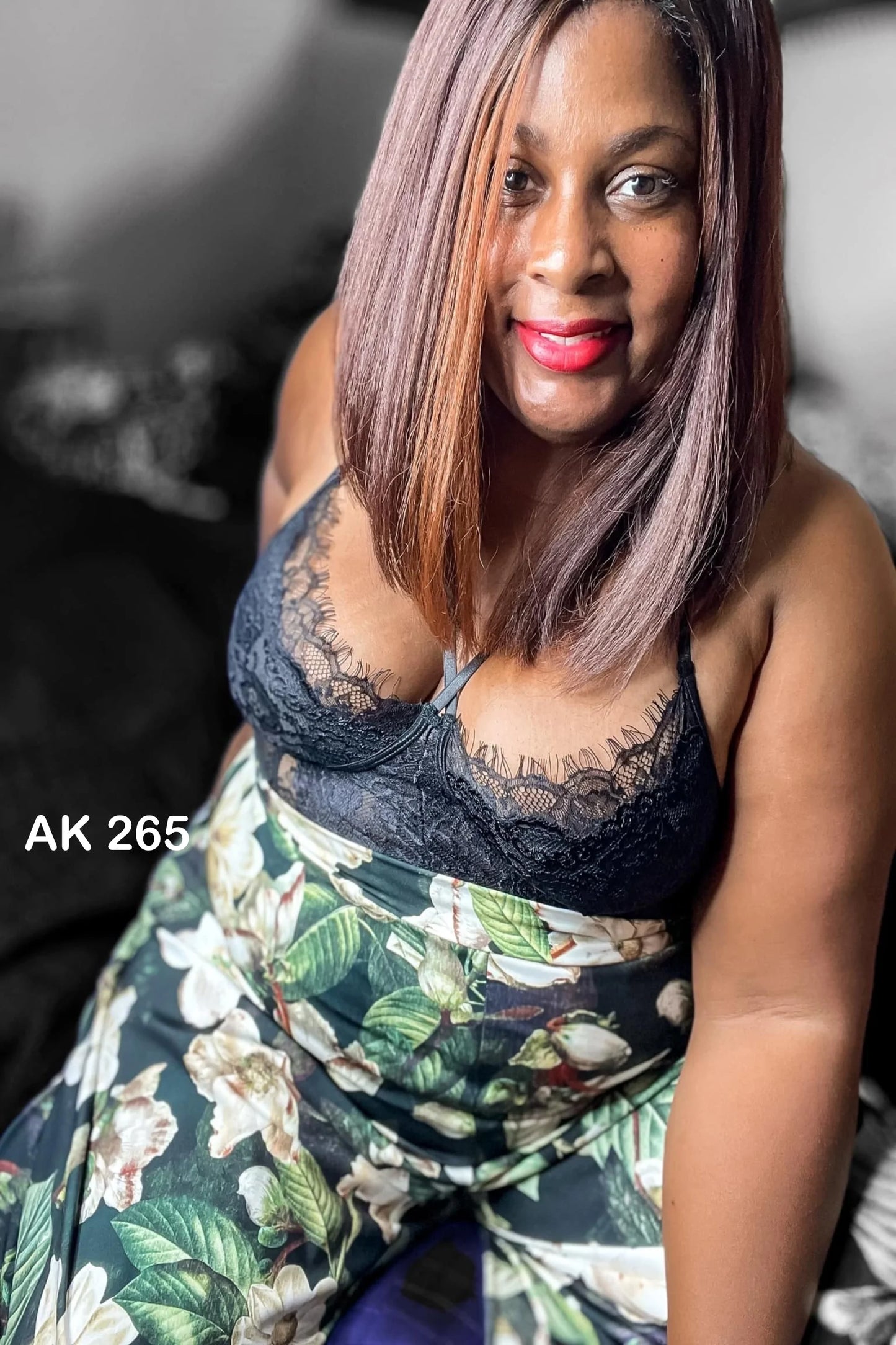 Jersey Knit: Magnolias (Remnant: 18")