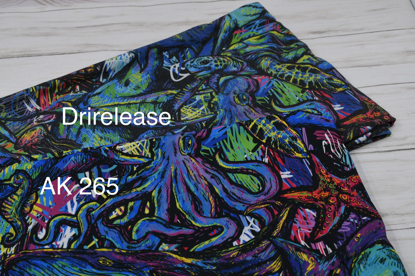 Brushed Jersey: Tagged by the Sea
