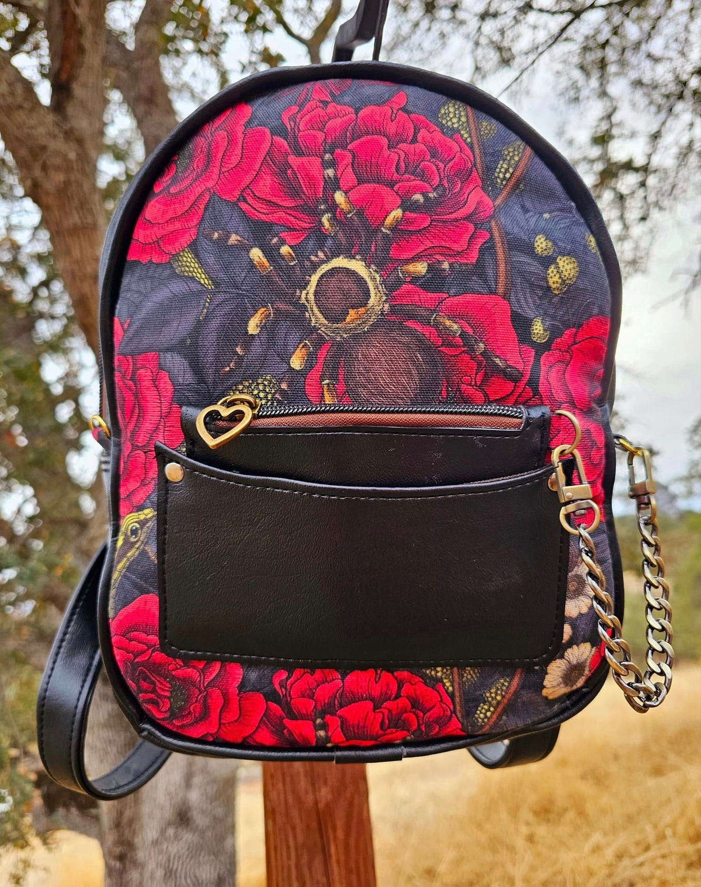 Flawed Panama Recycled Canvas: Spiders