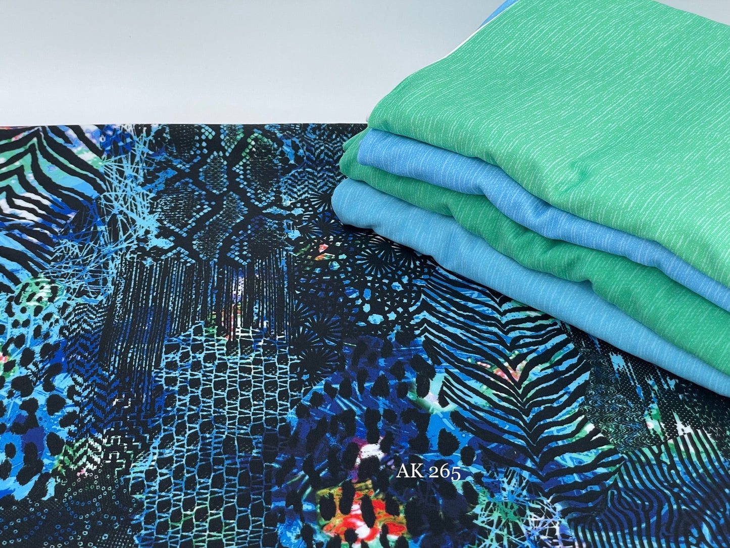 Jersey Knit: Digital Jungle (Remnant: 17")