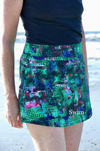 Charger l&#39;image dans la galerie, Boardshort: Green Urban Jungle