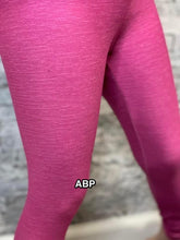 Cargar imagen en el visor de la galería, Brushed Jersey: Pink Woven Texture (grainline)