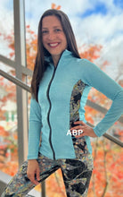 Load image into Gallery viewer, Jersey Knit: Tropical Splash Printed Woven Texture